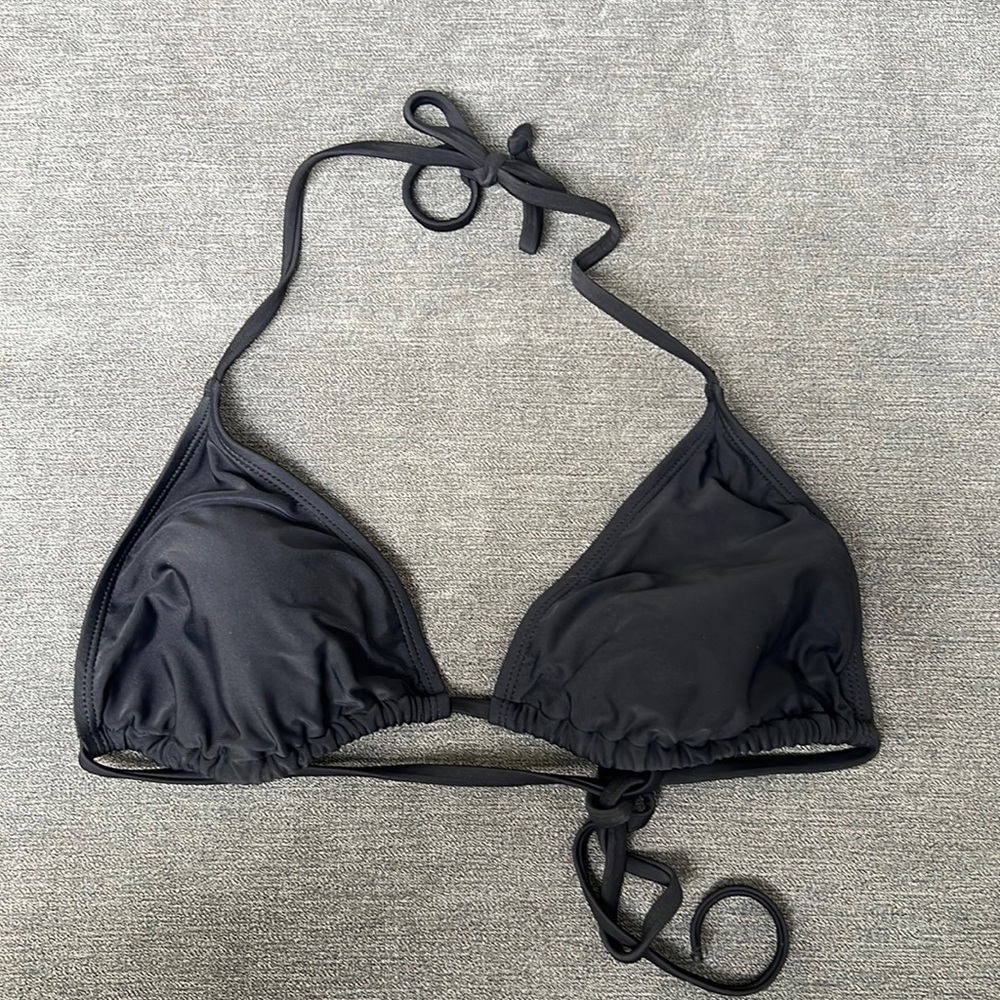 Black bikini top